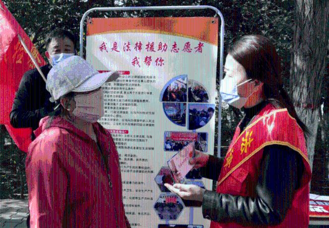 一条“大鱼”冒头！中俄伊同时接到“战书”，出手的不是美国