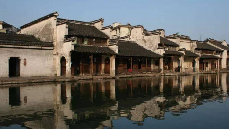 2022年高腰皮裙显高吗游戏画面